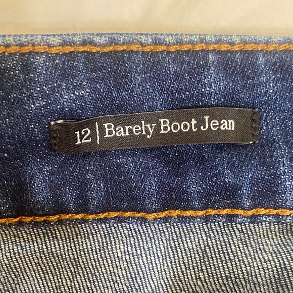 NWOT Talbots Dark Blue Denim Barely Boot Jean Whisker Slight Stretch Never Worn - Picture 8 of 10